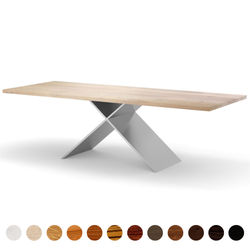 Esstisch nach Maß aus Massivholz Eiche-gekälkt mit X-Gestell Lillehammer