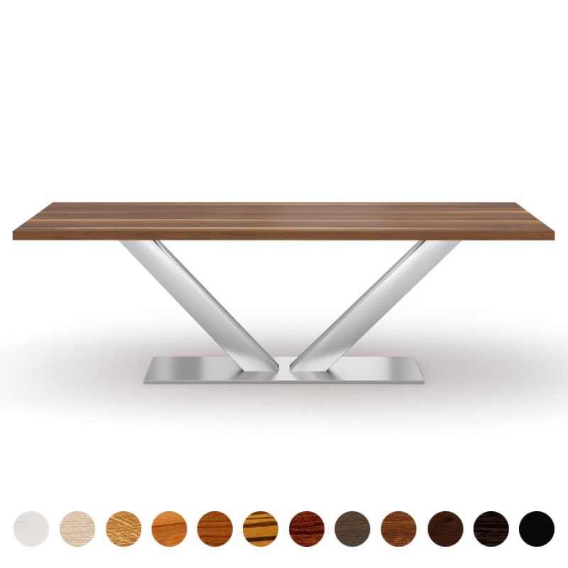 Tisch aus massivem Naturholz Nussbaum-satin mit V-Gestell aus Metall Stettin